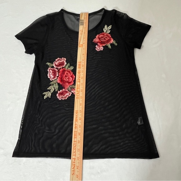 DISCREET Juniors Sheer Top Short Sleeve Applique Black Size Large - Picture 6 of 8